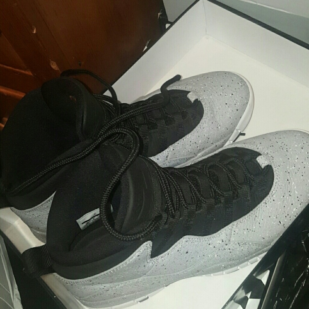 Retro 10 Cement  Brand New in OG box